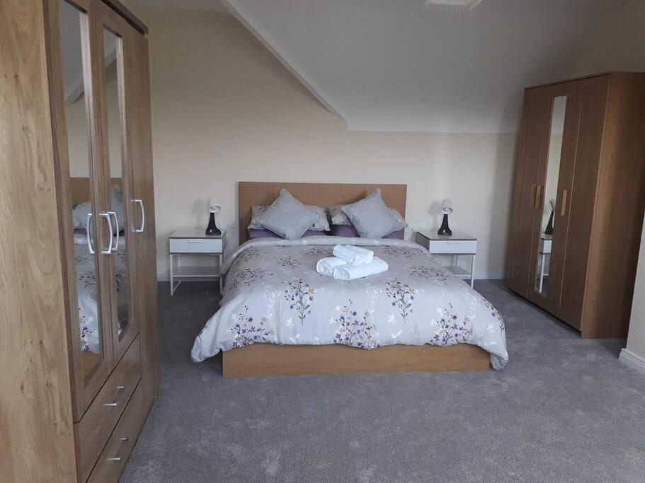 Dovecote Lodge On The 5 Star Lough Erne Resort Ballycassidy Extérieur photo