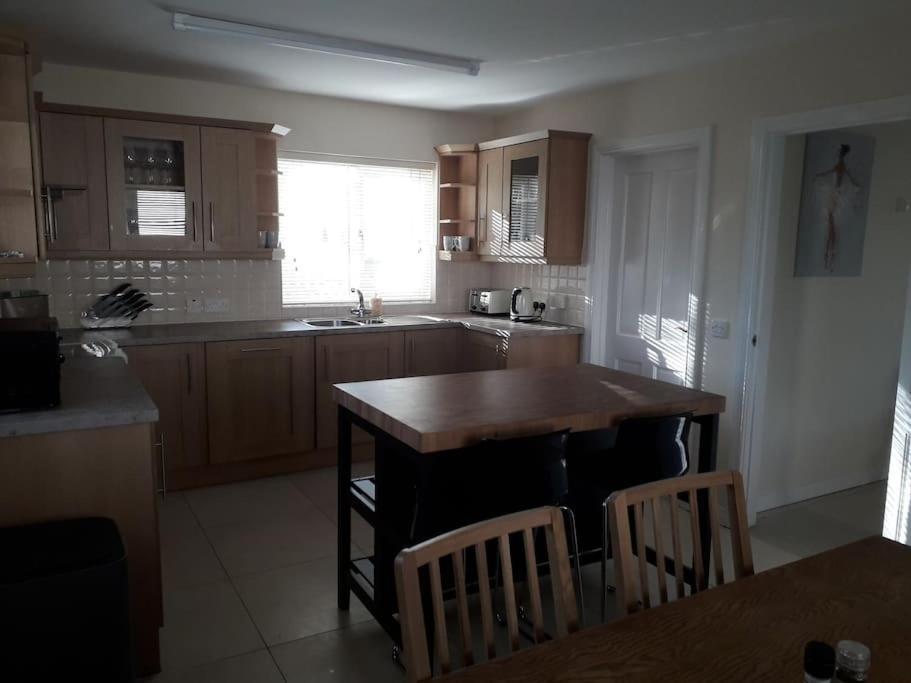 Dovecote Lodge On The 5 Star Lough Erne Resort Ballycassidy Extérieur photo