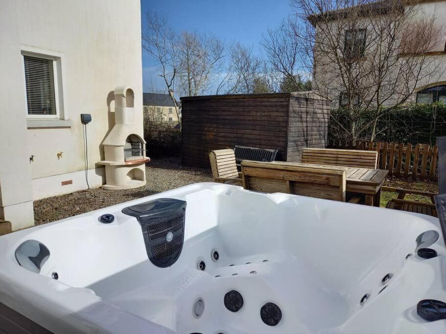 Dovecote Lodge On The 5 Star Lough Erne Resort Ballycassidy Extérieur photo